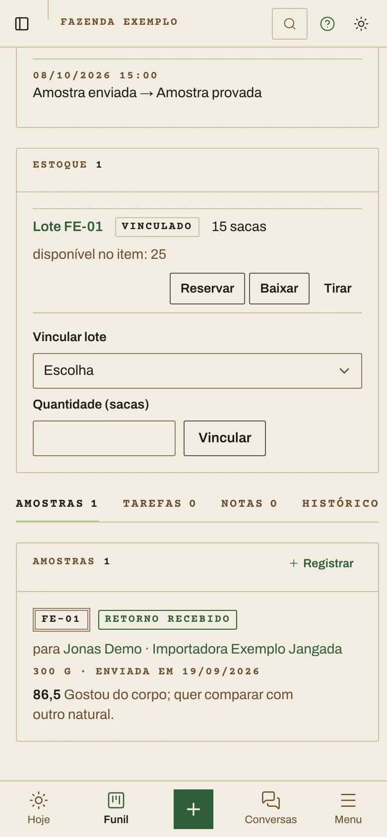 Negócio fictício na TBA Origem com a amostra do lote FE-01 marcada como retorno recebido, nota 86,5 e o comentário do comprador.